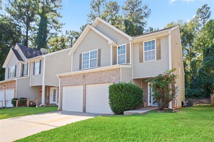 Property Photo: 7813 Newbury Drive GA 30236