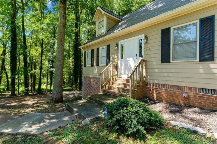 Property Photo: 5515 Deer Run Drive SW GA 30094