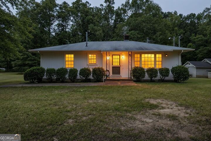 Property Photo: 538 Inman Road GA 30215