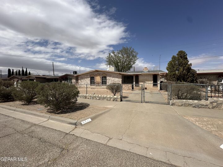 6005 Midas Drive  El Paso TX 79924 photo