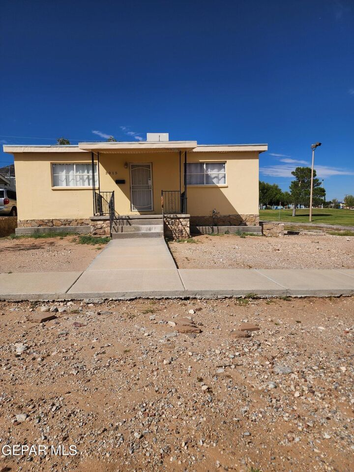 3015 McKinley Avenue  El Paso TX 79930 photo