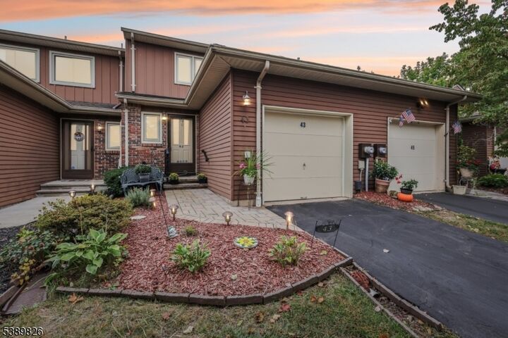 43 Wellington Ave  Raritan Twp. NJ 08822 photo