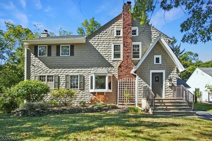 Property Photo:  29 Herbert Ter  NJ 07039 