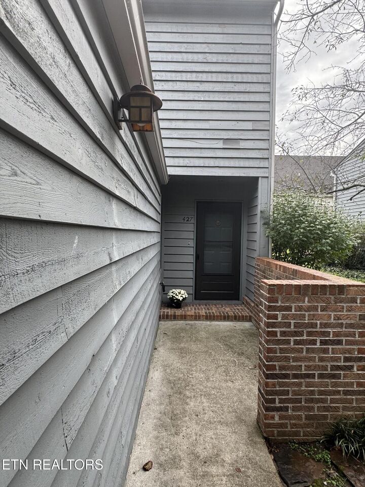 Property Photo: 427 Bramblewood Lane TN 37922