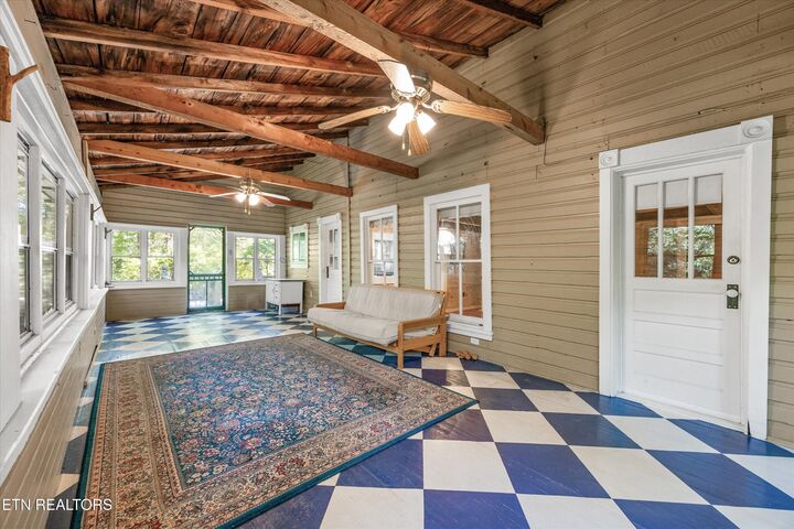 Property Photo:  6831 Old Walland Hwy  TN 37882 