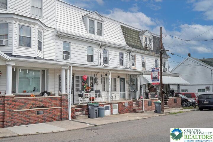 Property Photo:  80 Macomb Street  PA 17959 