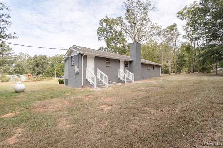 Property Photo: 794 County Road 13 Road AL 36067