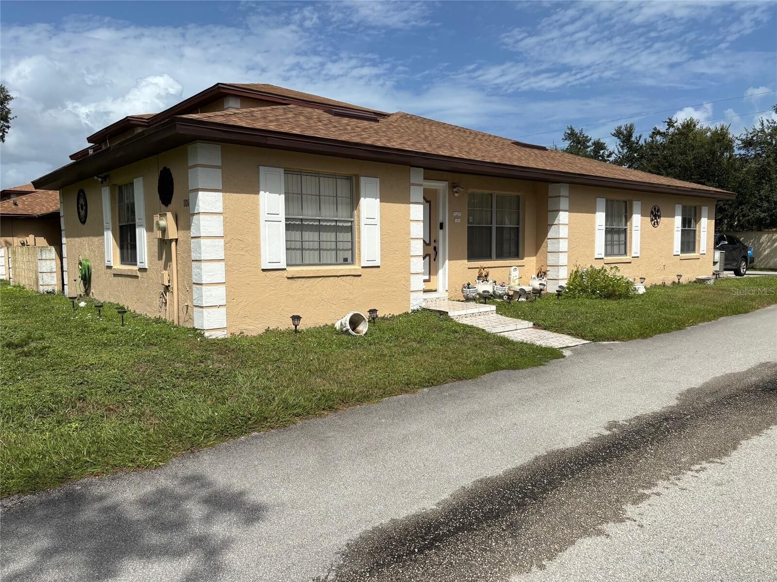 Property Photo:  1101 Sophie Boulevard  FL 32828 