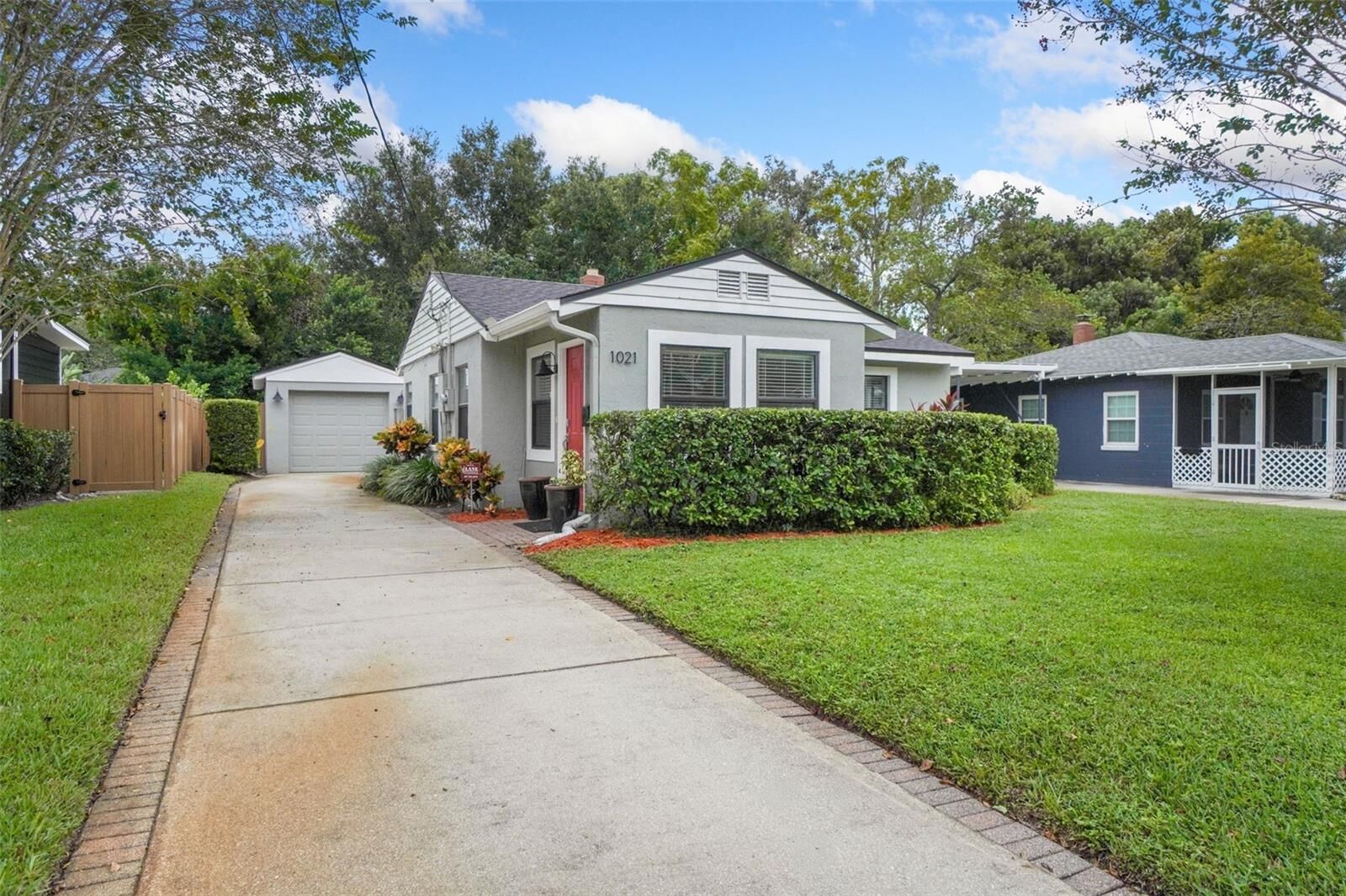 Property Photo:  1021 N Forest Avenue  FL 32803 