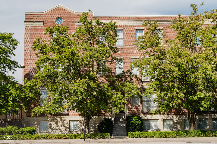 Property Photo:  420 E Ohio Street A  IN 46204 