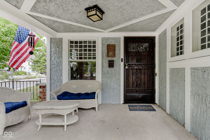 Property Photo: 302 E 32nd Street IN 46205