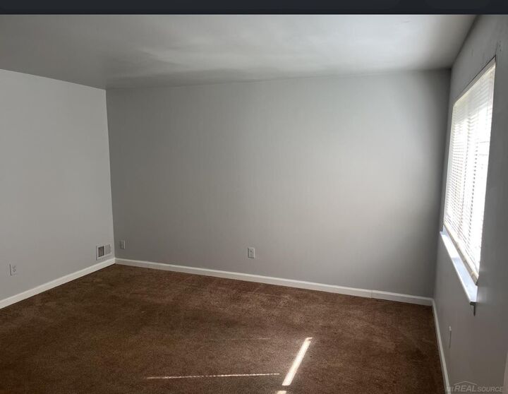Property Photo: 14219 Hobart Avenue MI 48089