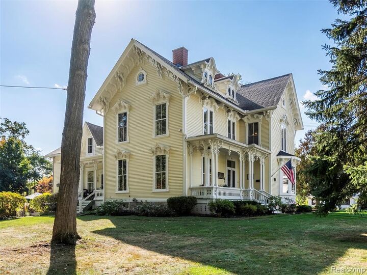 Property Photo:  261 Church Street  MI 48065 4610
