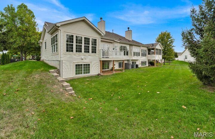 Property Photo: 100 River Breeze Way MO 63129