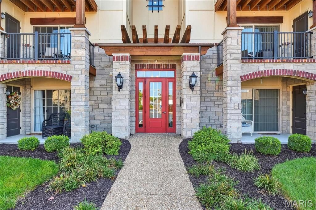 Property Photo:  334 Bordeaux Way  MO 63376 