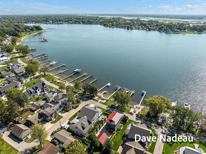 Property Photo: 16661 Lakeview Street MI 49456