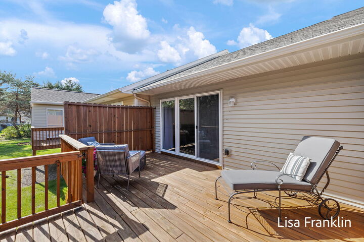 Property Photo:  15549 Winchester Circle  MI 49417 