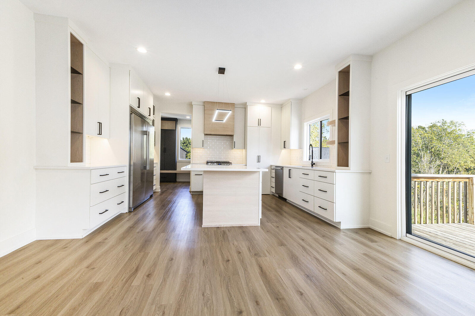 Property Photo: 12652 Ridgedale Drive MI 49401