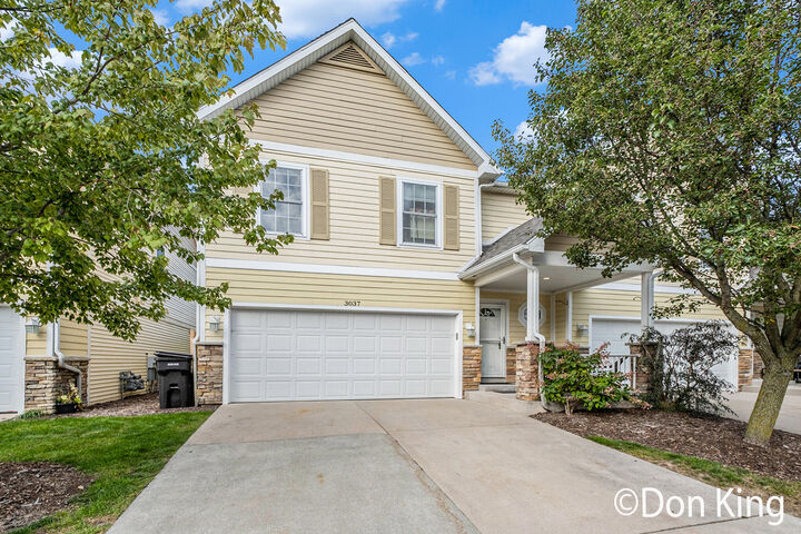 3037 Ledgestone Place NE  Grand Rapids MI 49525 photo