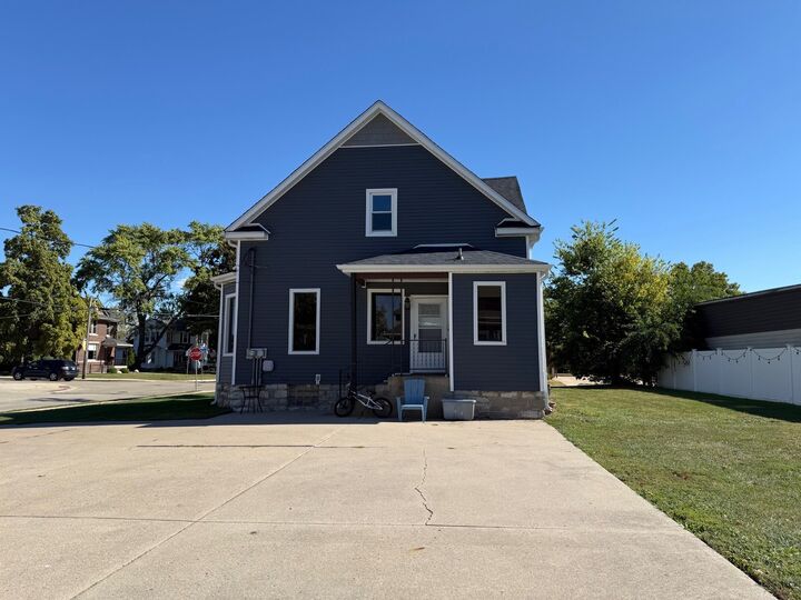 Property Photo: 1024 Peoria Street IL 61354