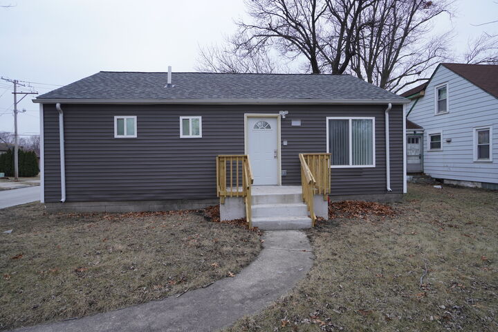 Property Photo:  1092 Hanley Street  IN 46406 
