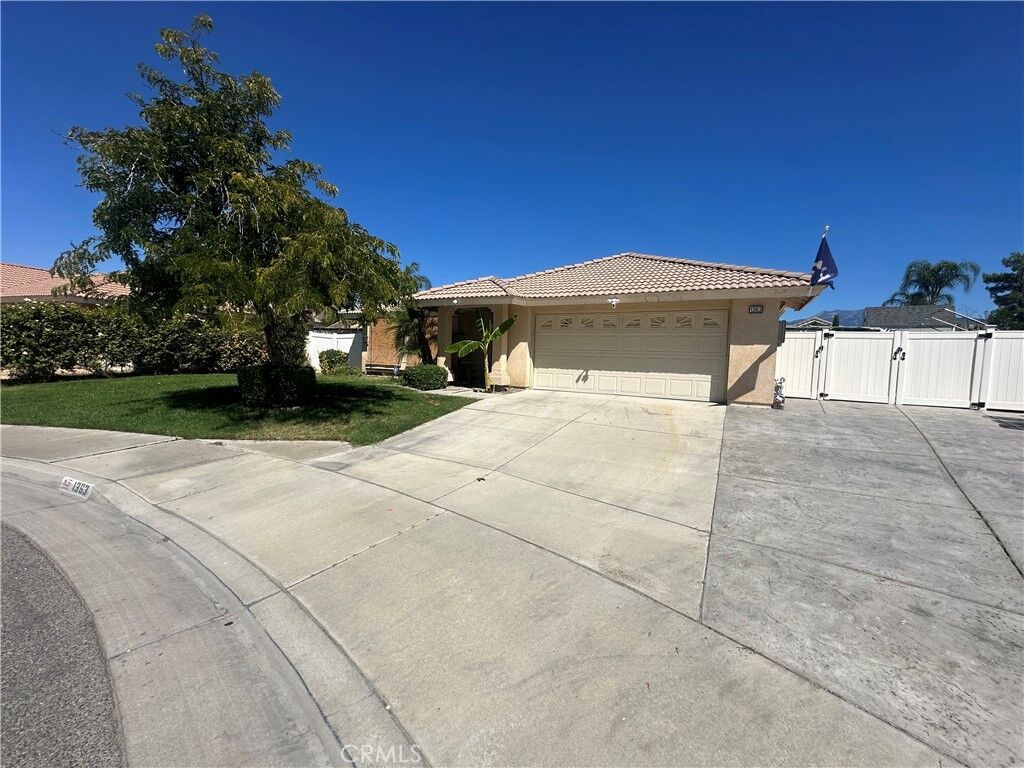 Property Photo: 1363 Galileo Way CA 92583
