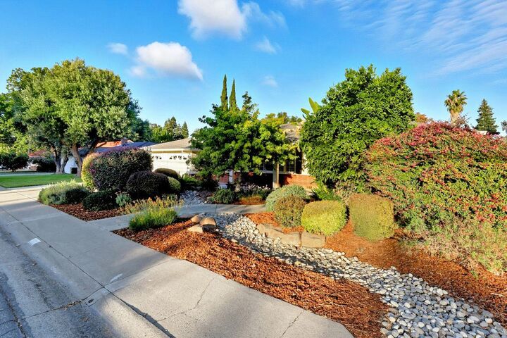Property Photo: 3218 Norris Avenue CA 95821