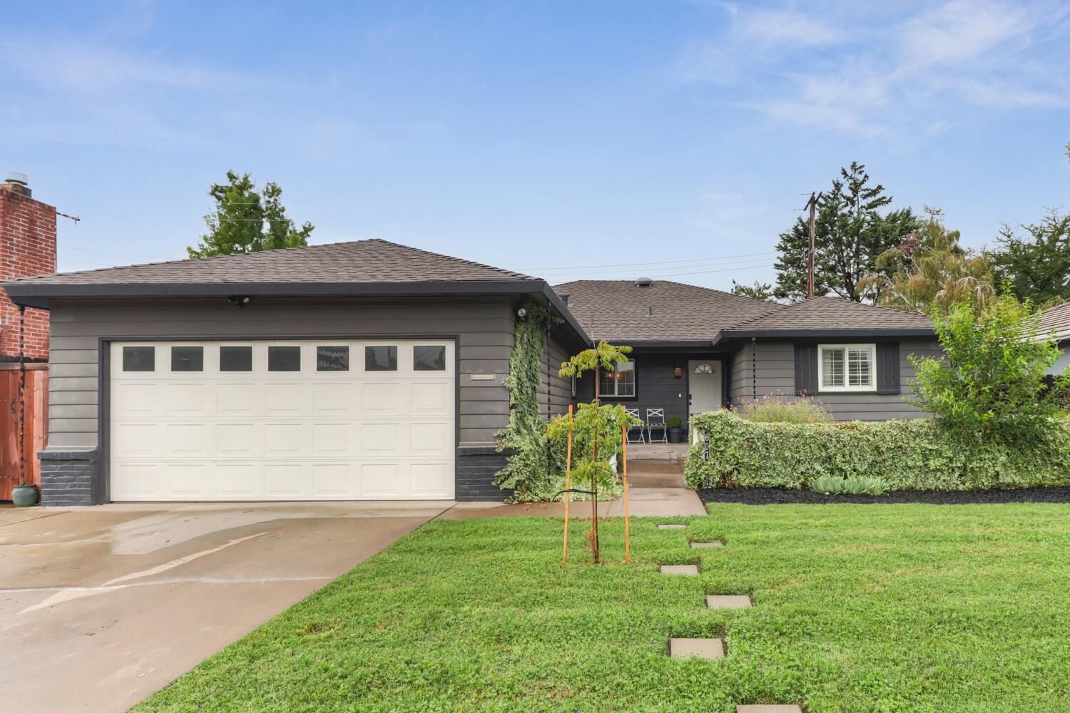 Property Photo:  607 S Crescent Avenue  CA 95240 