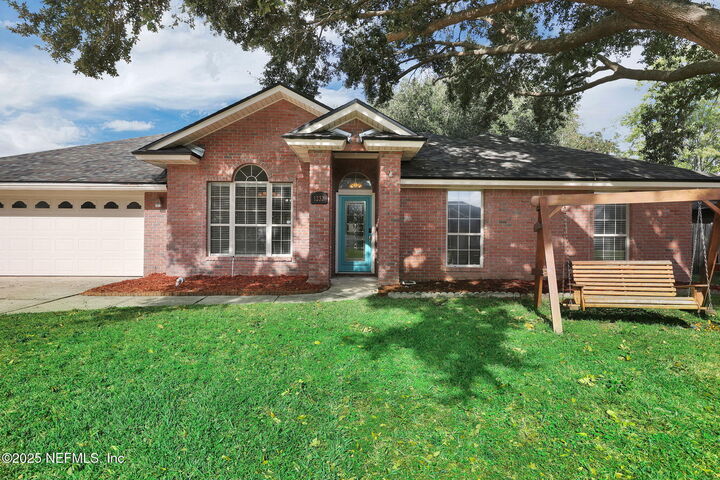 Property Photo: 1232 Peabody Drive E FL 32221