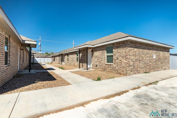 Property Photo:  2512 E 14th Street  NM 88101 