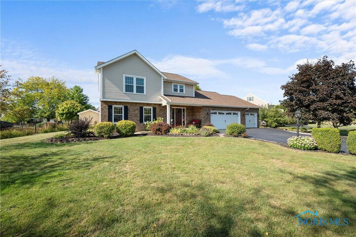 Property Photo: 1310 Muirfield Drive OH 45840