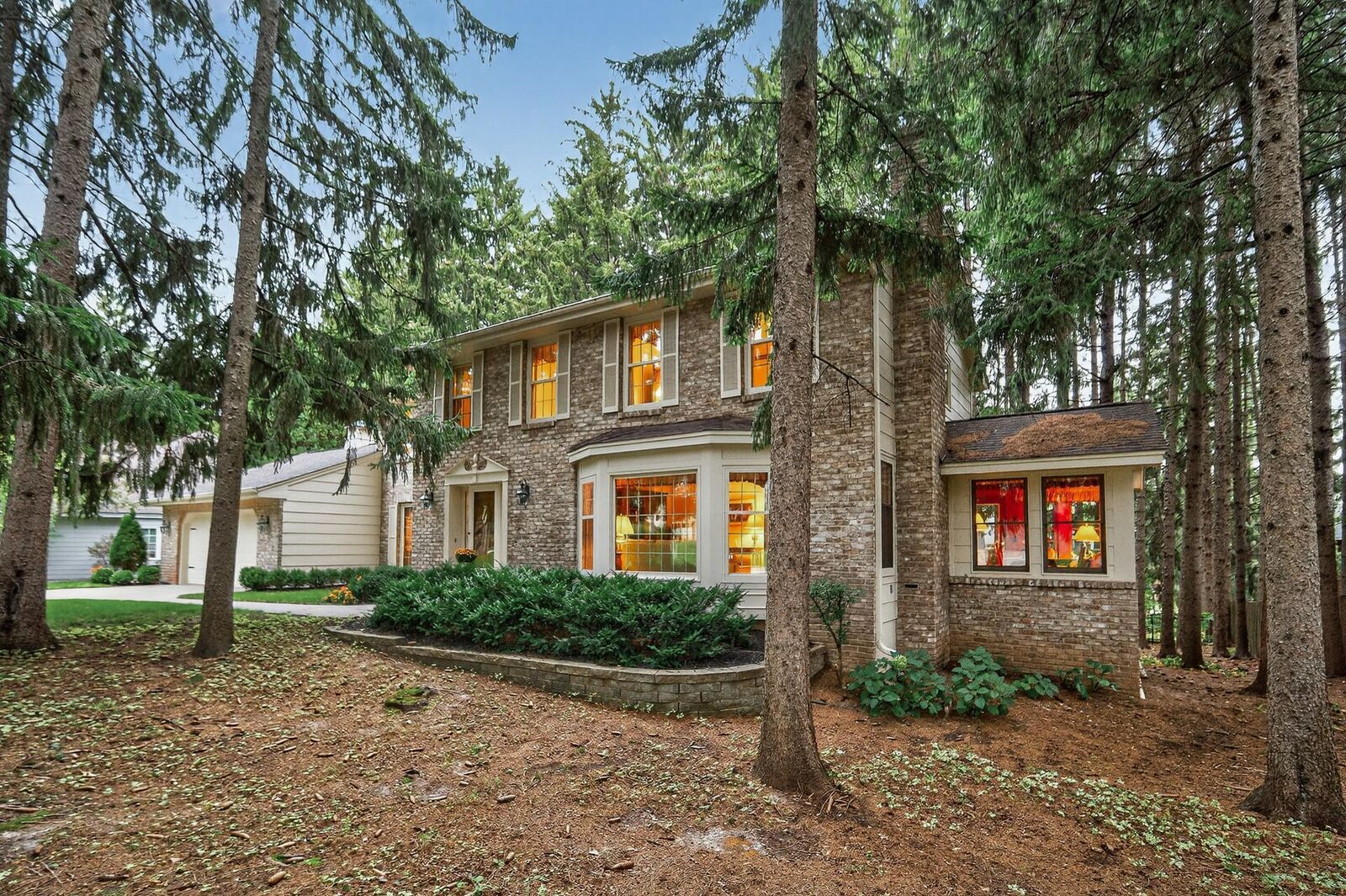 Property Photo:  8138 Somerset Road  MN 55125 