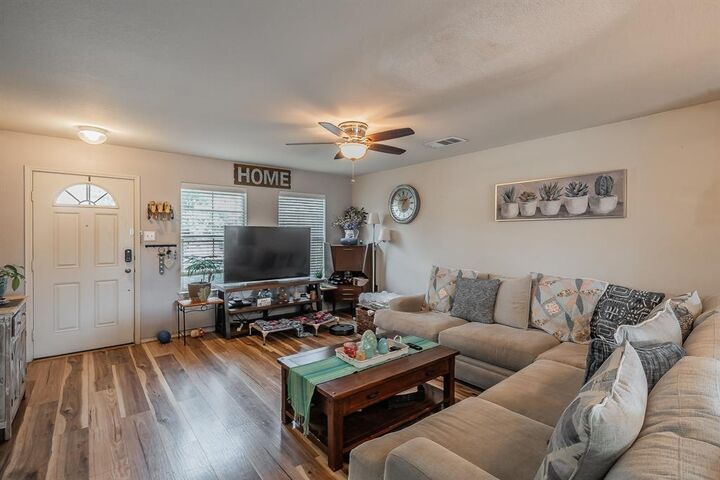 Property Photo:  309 Turquoise Drive  TX 76131