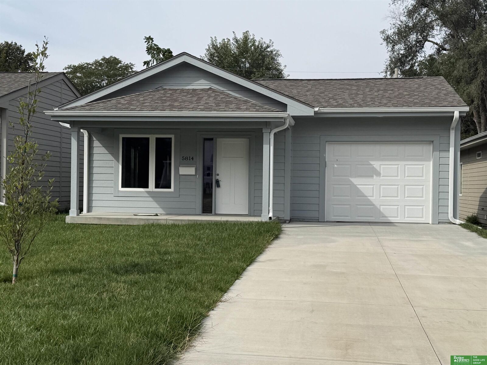 Property Photo: 5814 N 27 Street NE 68111