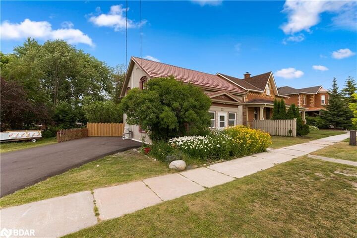 Property Photo:  33 Minnesota Street  ON L9Y 3S2 