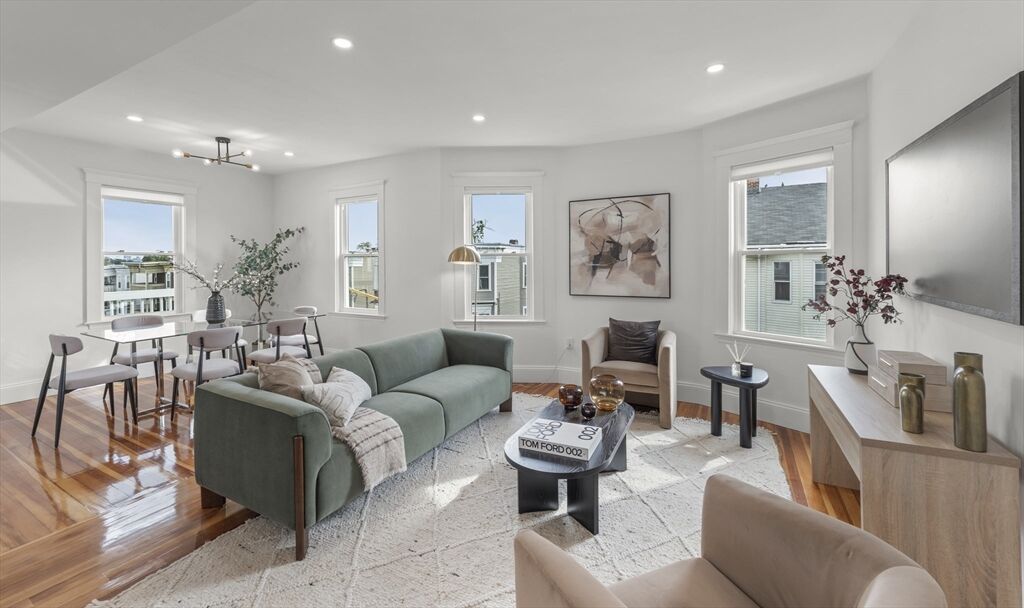 Property Photo:  334 Centre St 101  MA 02122 