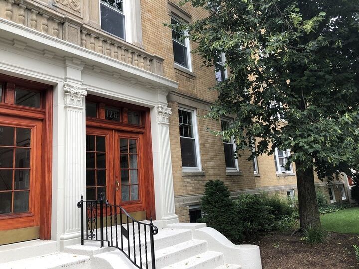 128 Sewall Avenue C  Brookline MA 02446 photo