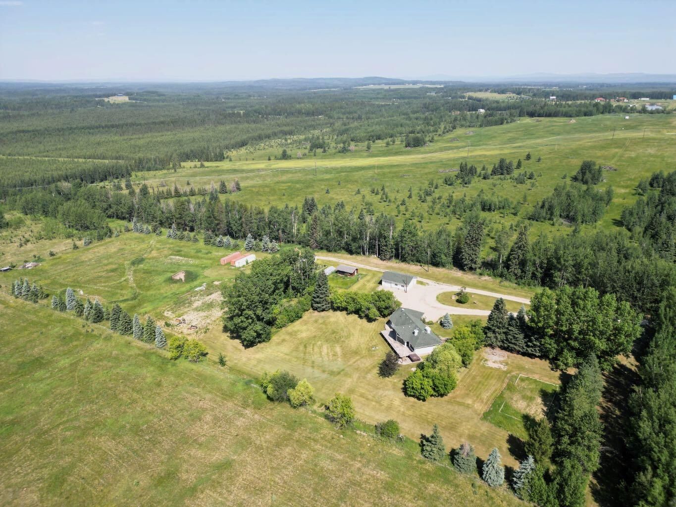 Property Photo: 6701 15 Avenue AB T7E 1S3