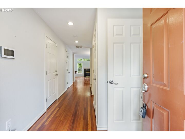Property Photo: 17703 SW Heatherwood Ln OR 97140