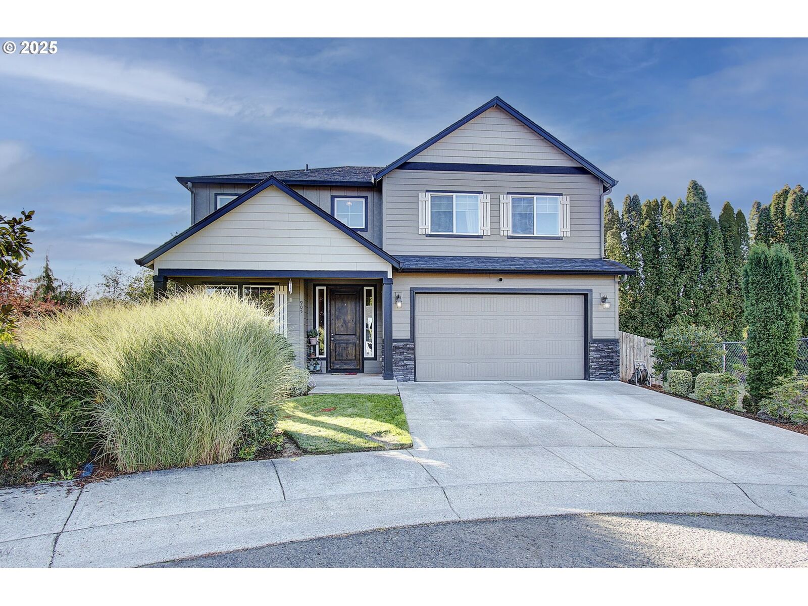 Property Photo: 905 NW 105th Cir WA 98685