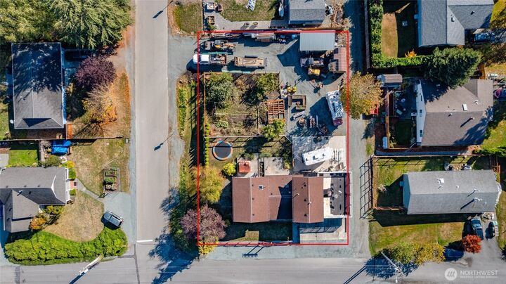 Property Photo: 1607 B Avenue WA 98221