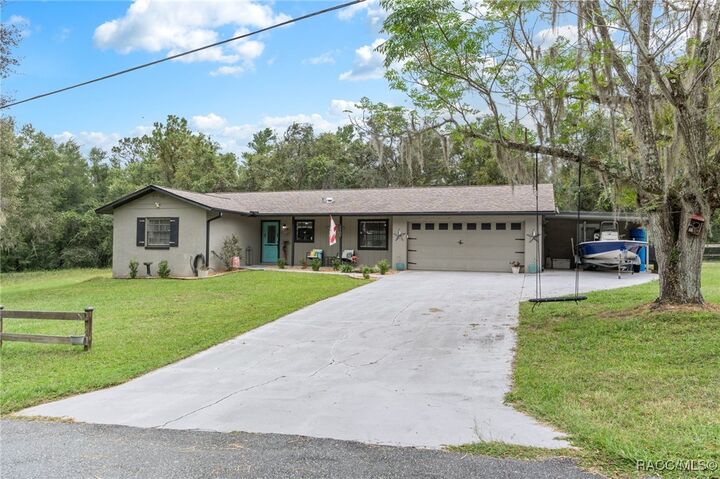 Property Photo: 3460 E Kirby Lane FL 34452