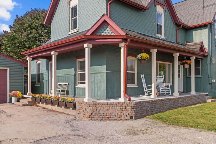 Property Photo:  307 Prospect Street  WI 54113 