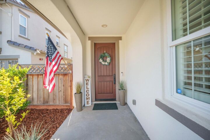 Property Photo:  215 Calle Del Rey  CA 95037 