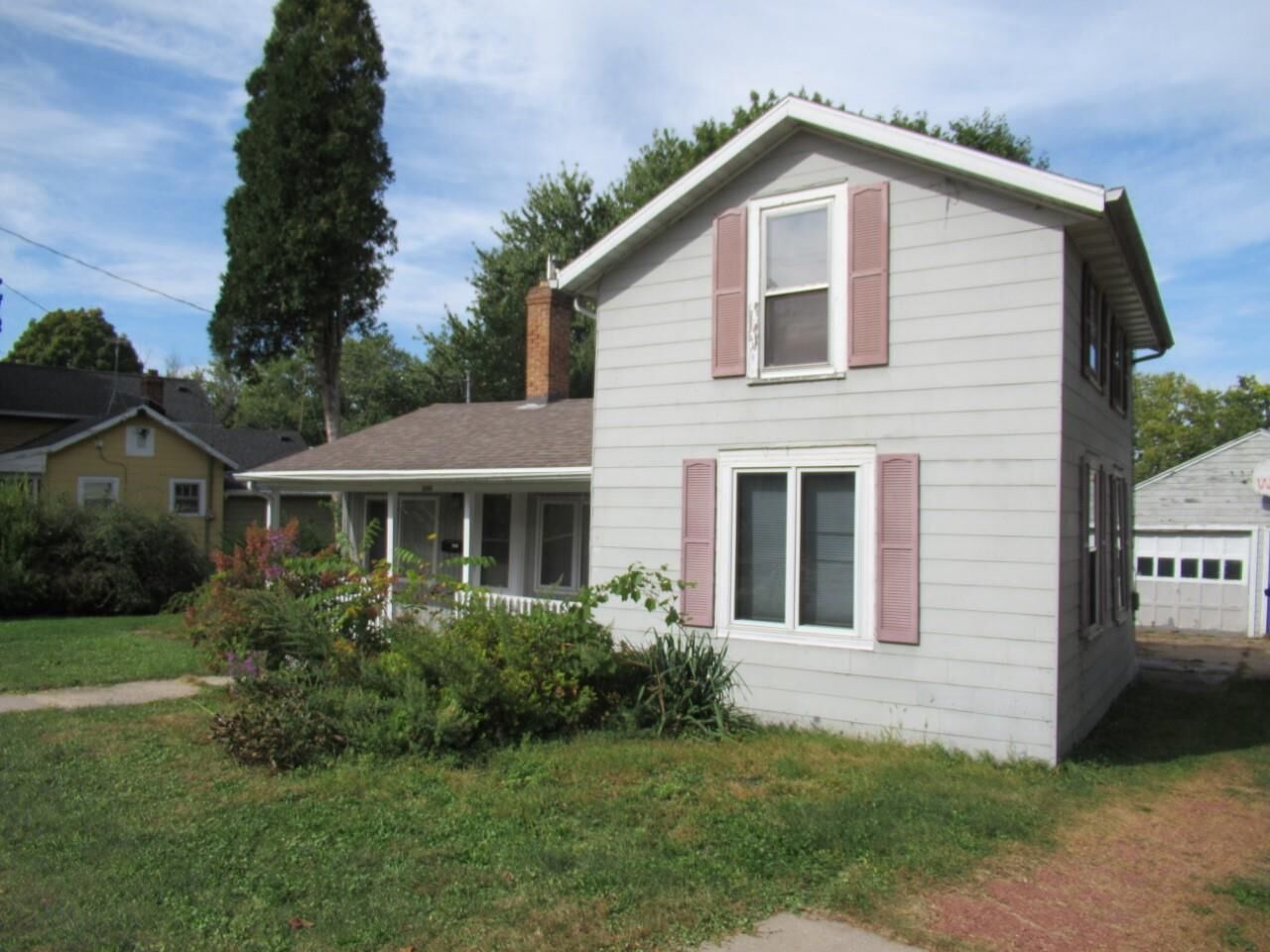 Property Photo:  1122 Grand Avenue  WI 53546