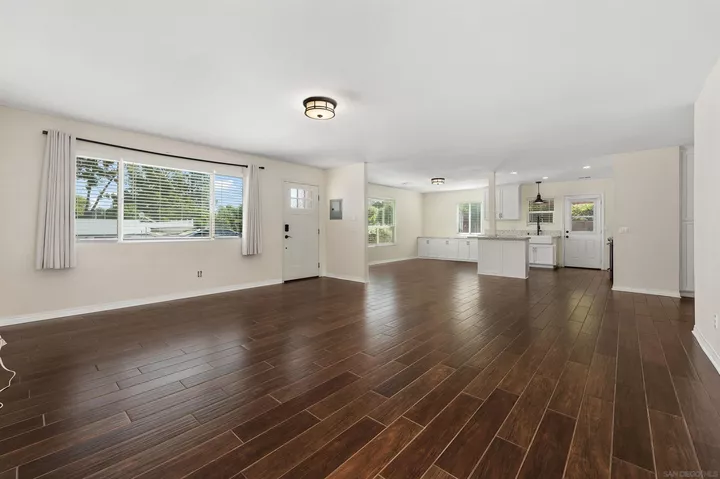 Property Photo:  8624 La Butte Ln  CA 92071 
