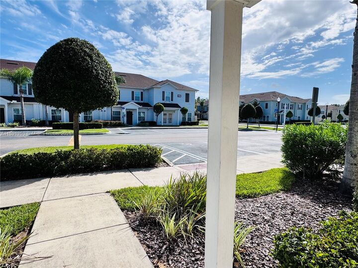 Property Photo:  8931 Shine Dr  FL 34747 
