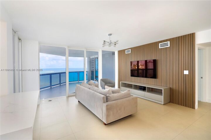 Property Photo:  6301 Collins Ave 1608  FL 33141 