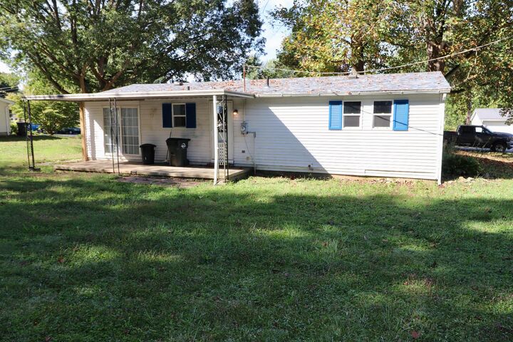 Property Photo:  732 Margaret Avenue  IN 47040 