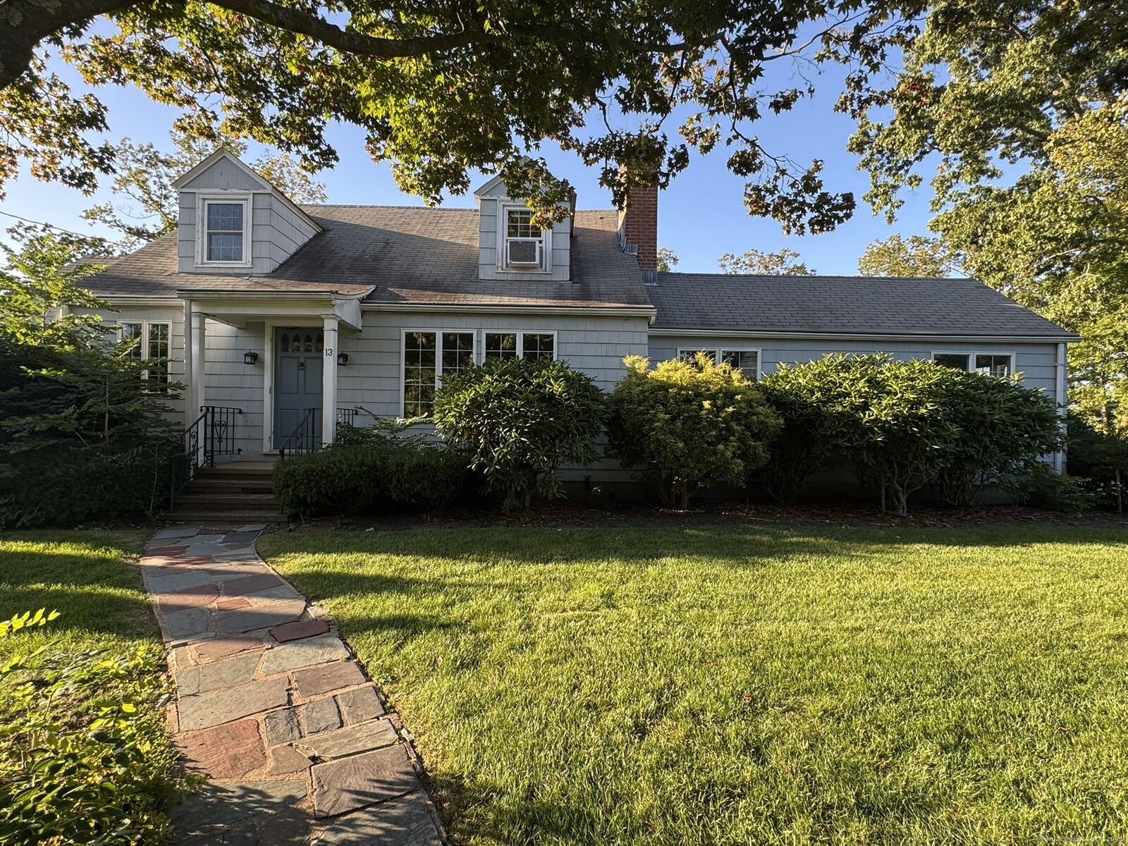 Property Photo:  13 Fenway Road  CT 06405 